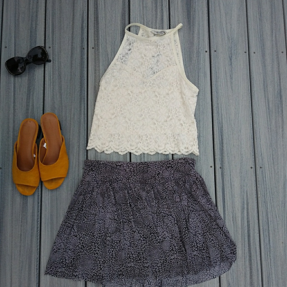 Express Gray and Black Floral Skirt